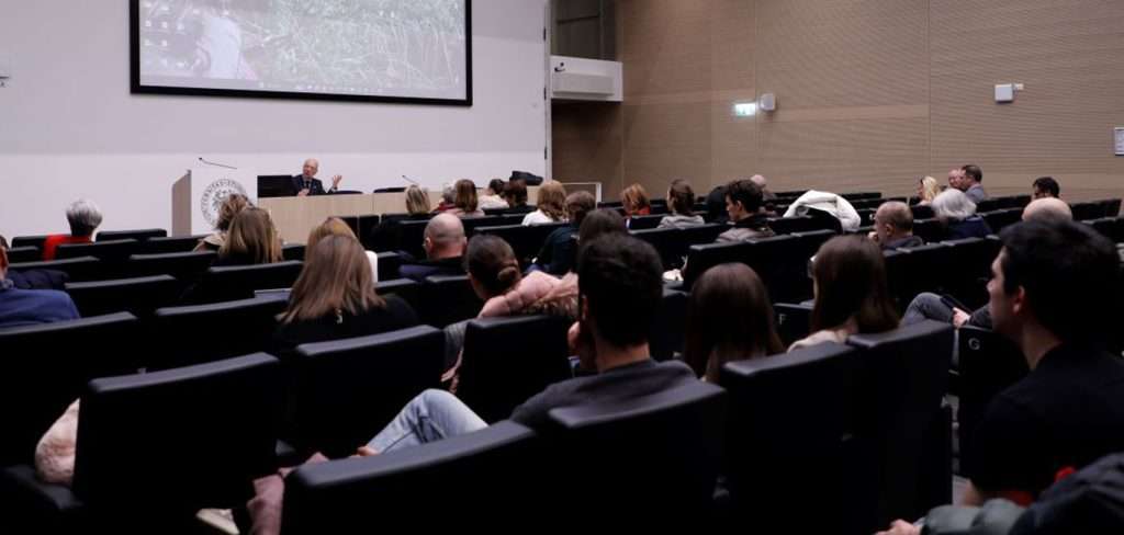 Il pubblico nell'Auditorium della Biblioteca dei Rizzi