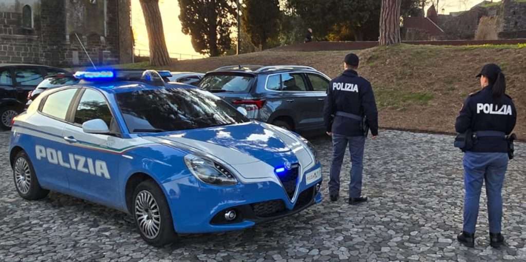 Polizia di Stato Foto Volante