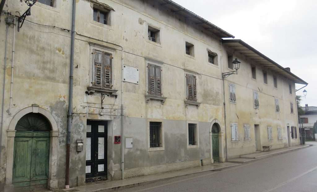 L'ex municipio di Joannis