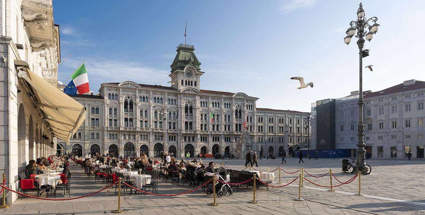 Trieste, piazza Unità (ph. Fabrice Gallina)