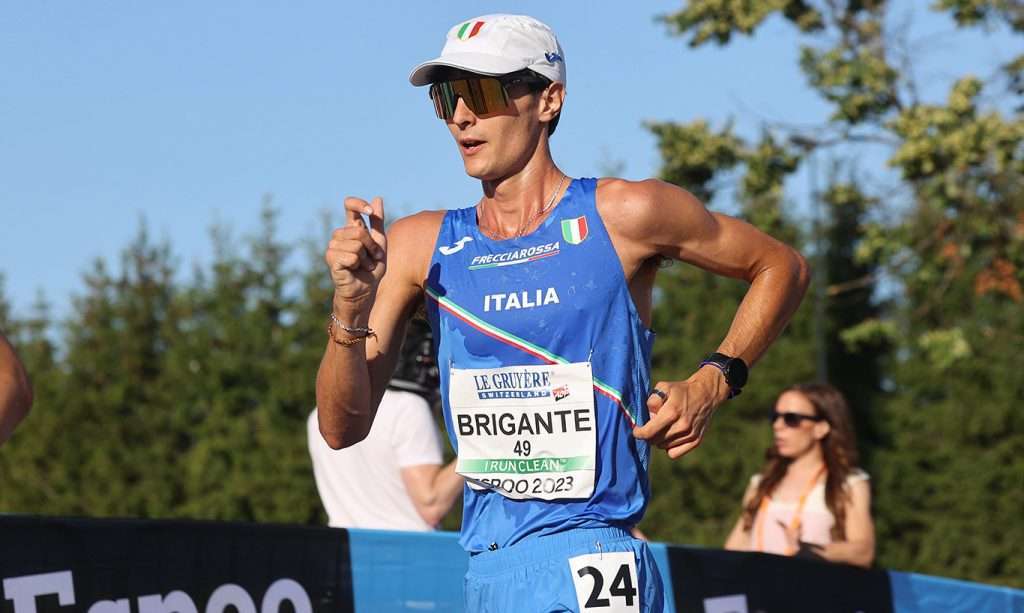 Brigante con la maglia azzurra (ph. Giancarlo Colombo - FIDAL)