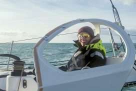 Francesca Clapcich in mare (© Guillaume Gatefaint)