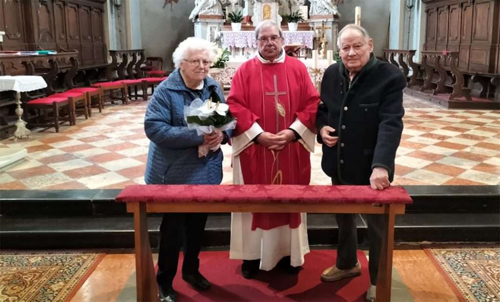 Enzo e Mariagrazia con don Franceschin