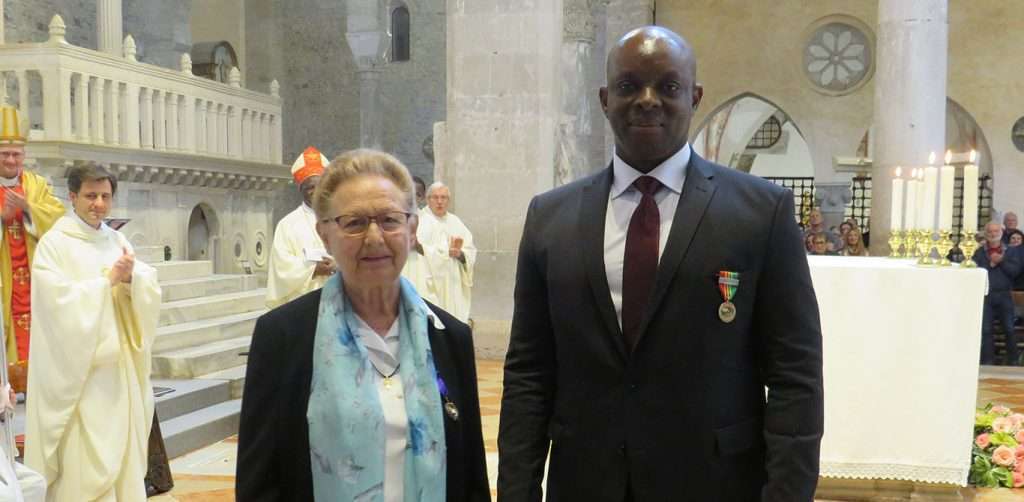 Ivana Cossar e l'ambasciatore Bakyono