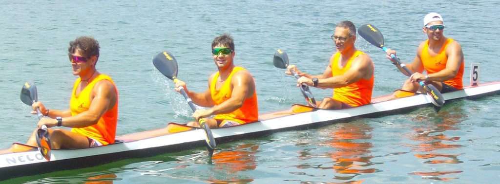 1 K4 senior in acqua