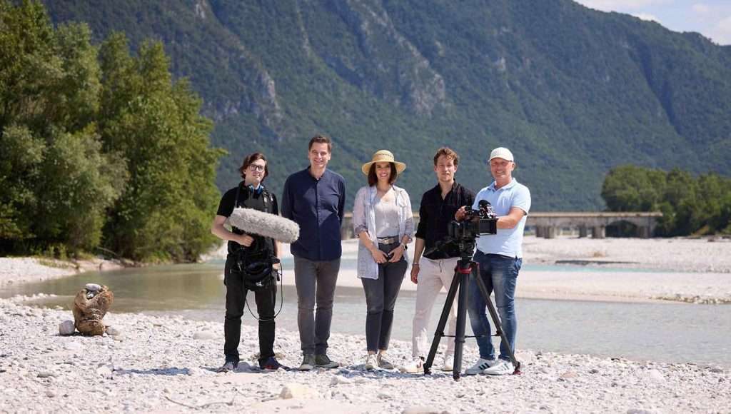 Iris Hofmeister e la sua troupe con i musicisti Edgar Unterkirchner e Simon Stadler foto CG Pictures Gerhard Donauer