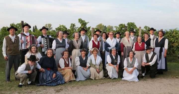 Il Coro Gruppo Costumi Tradizionali Bisiachi