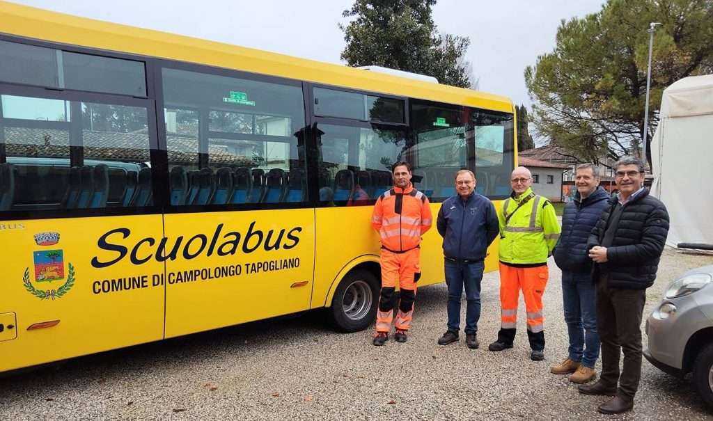 scuola bus campolongo 01