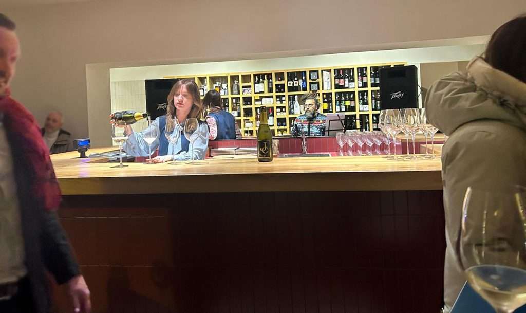 wineShow