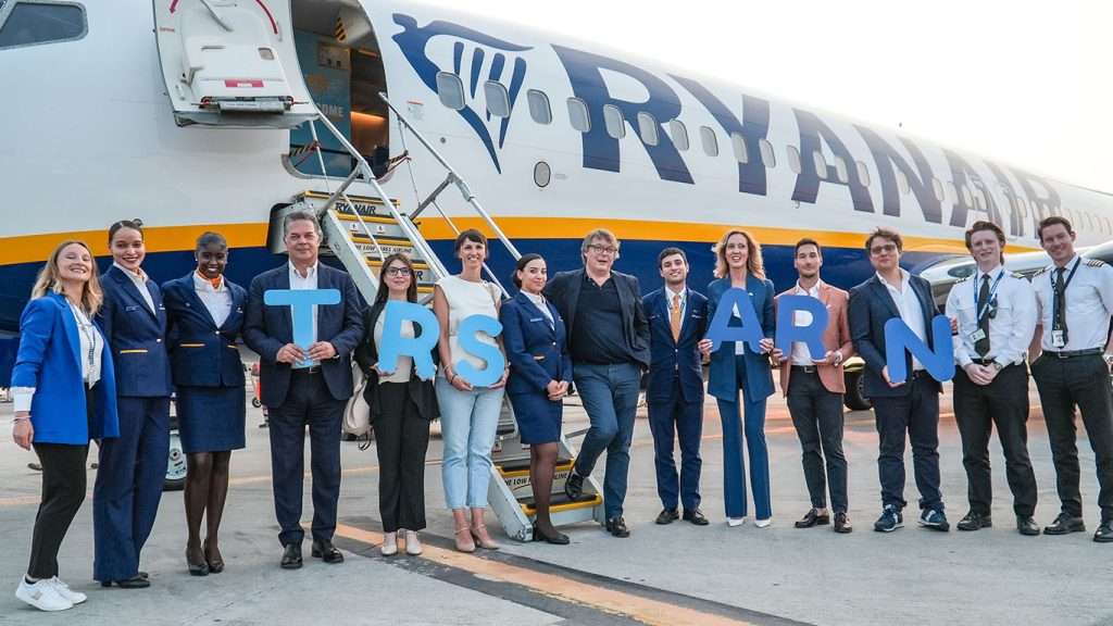 FOTO SOTTO BORDO CON LA CREW RYANAIR IN ARRIVO DA STOCCOLMA