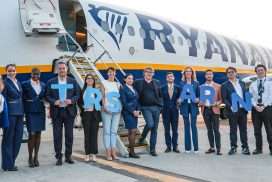 FOTO SOTTO BORDO CON LA CREW RYANAIR IN ARRIVO DA STOCCOLMA