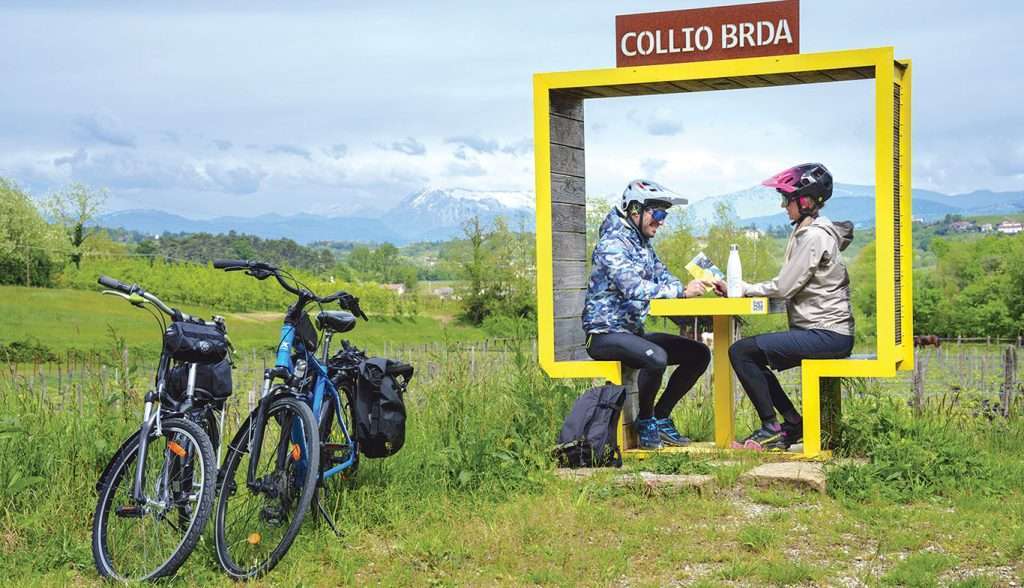 ciclistifinestracolliobrdaacormons