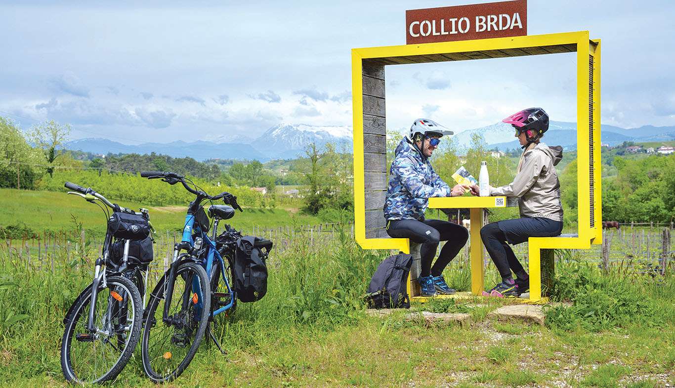 ciclistifinestracolliobrdaacormons