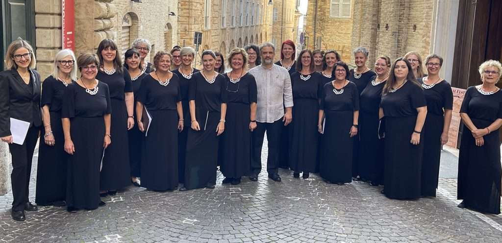 Coro Multifariam Ruda