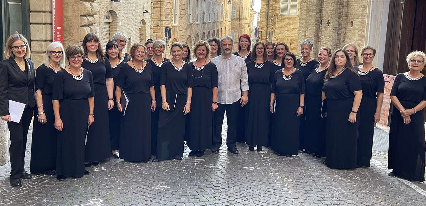 Coro Multifariam Ruda
