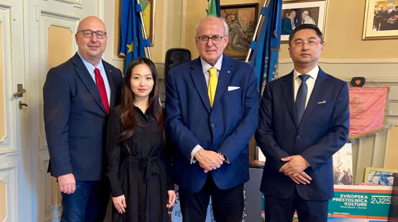 Incontro Li Yongping