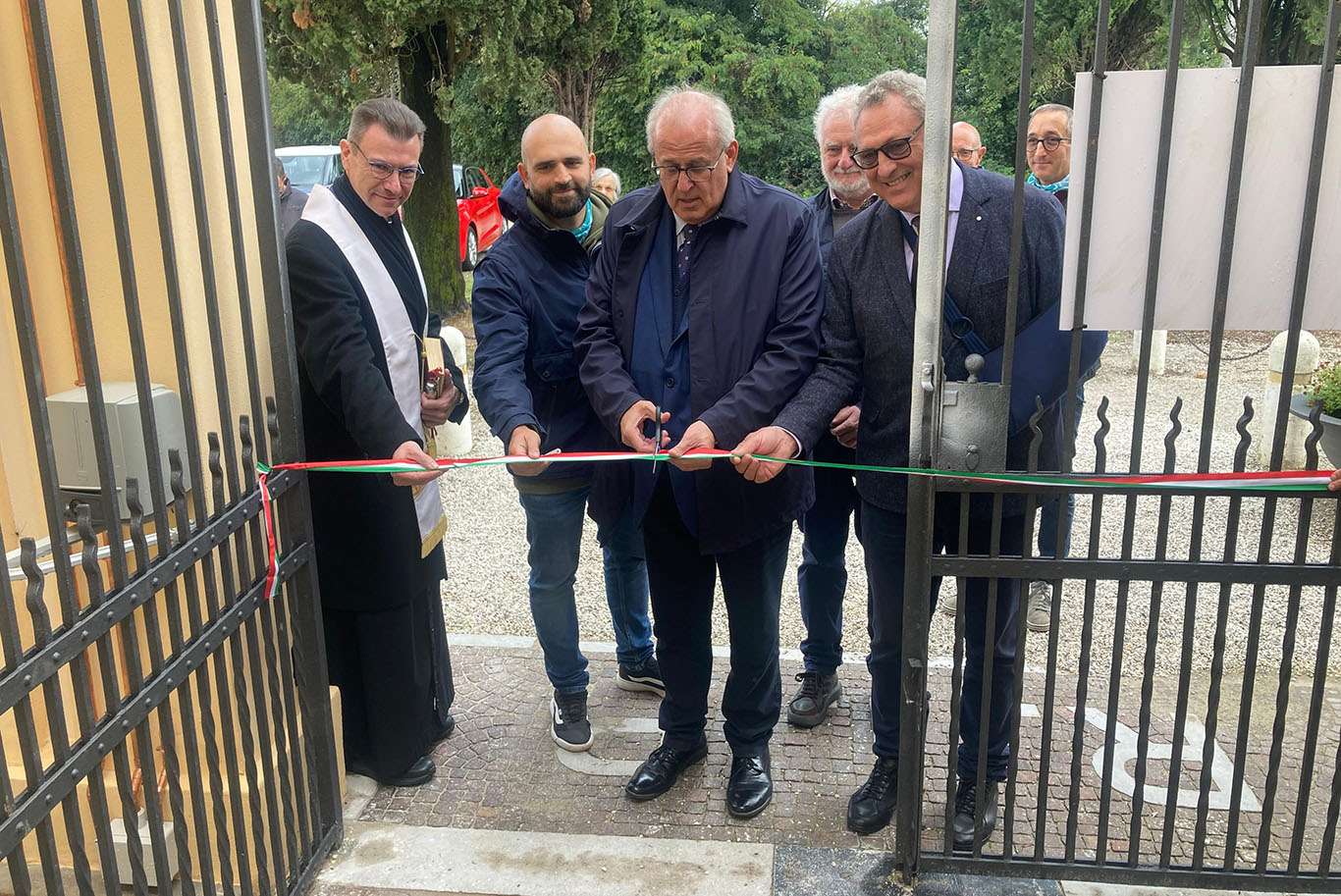 Cimitero 2