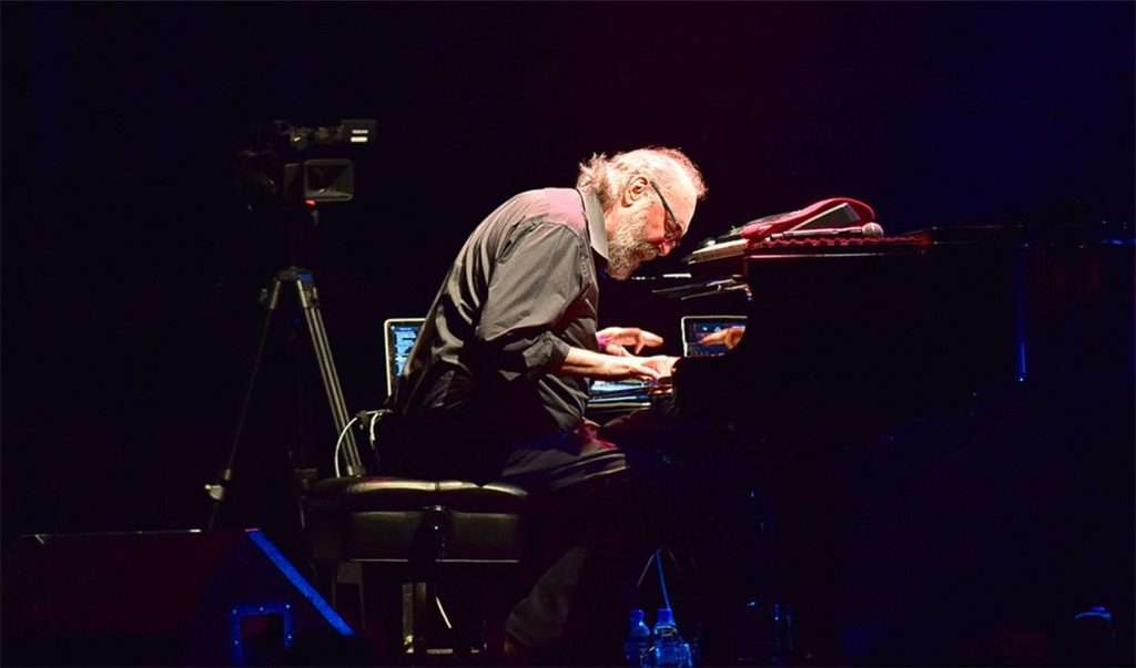 Fariselli live in Japan