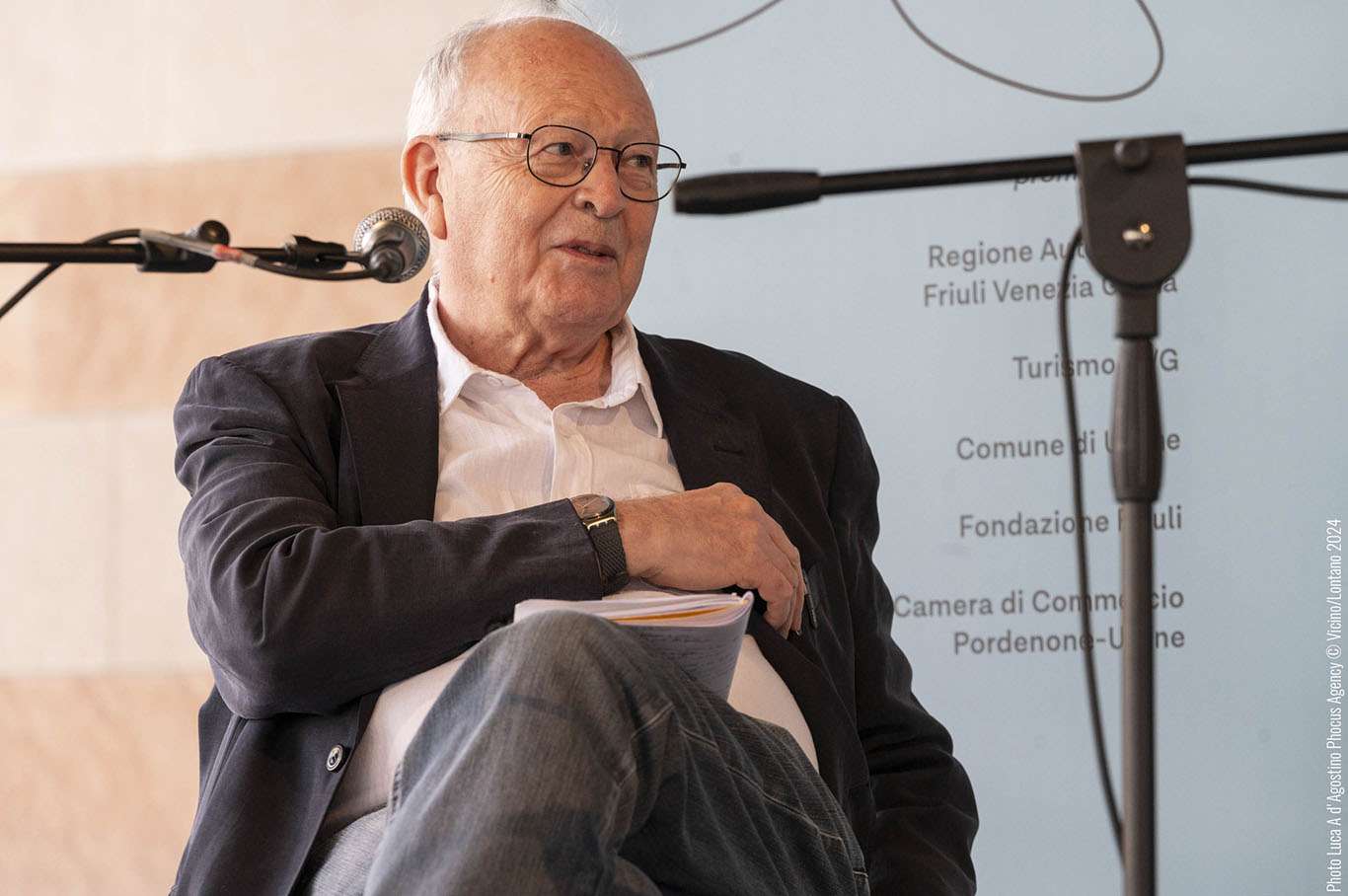 Gri Luca dAgostino Phocus Agency VL24