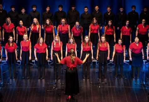 Overtwelve Natale 2024b