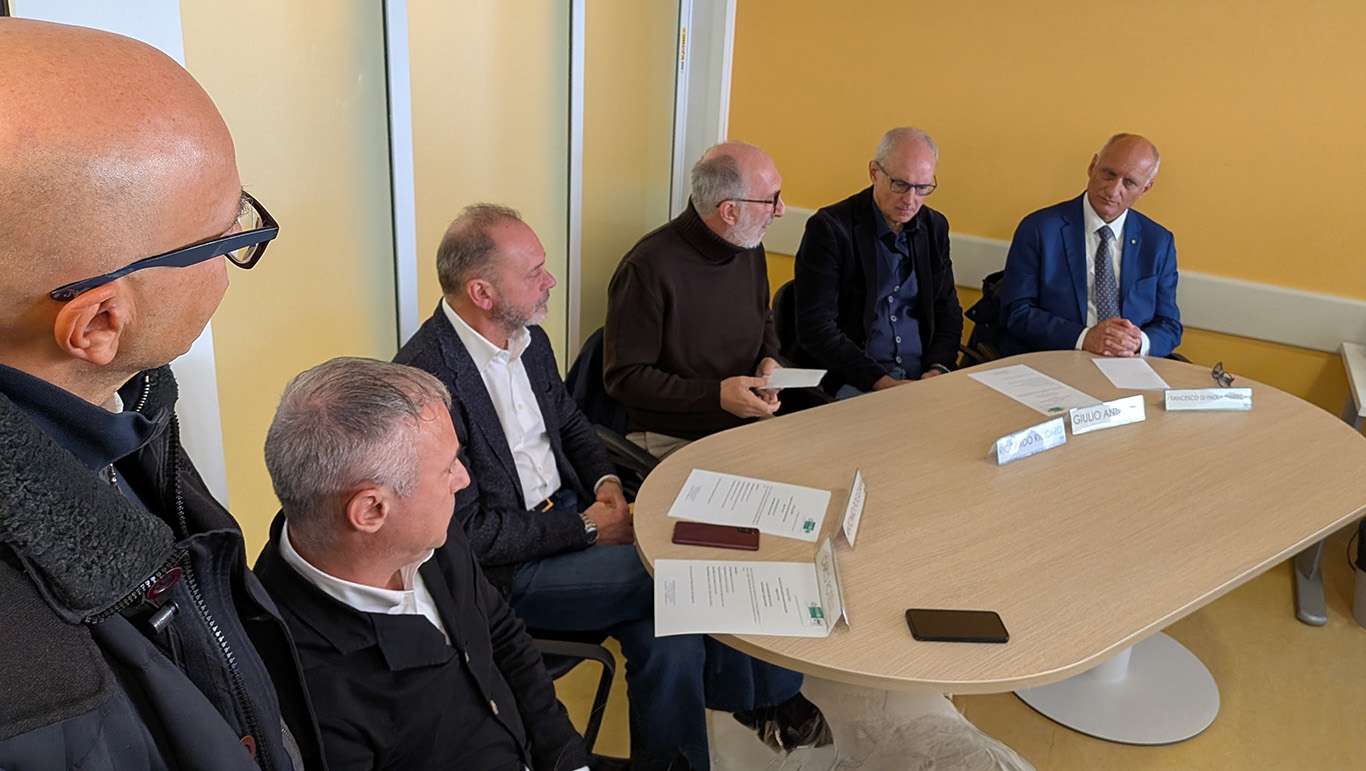 PXL 20251229 1100496842