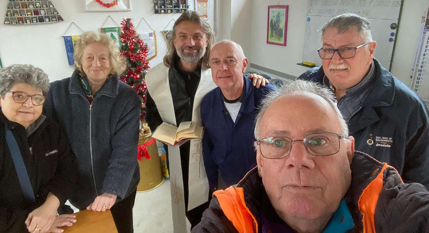 chei dai taps benedizione 02