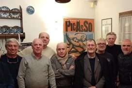 gruppo panchine gialle 02