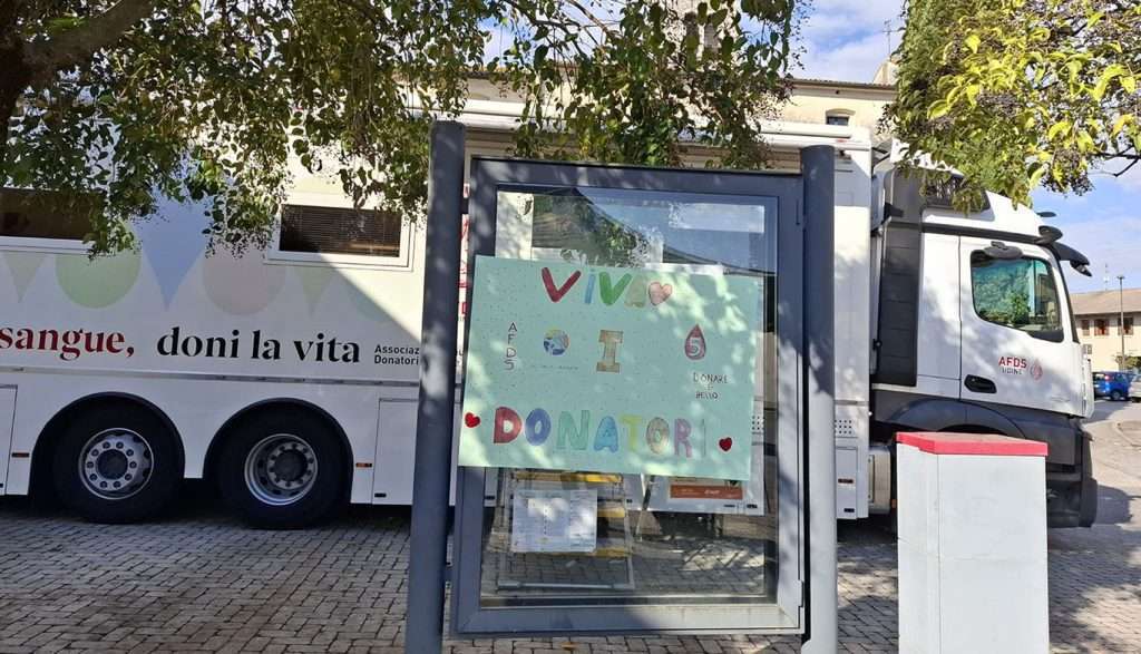 autoemoteca cartellone studenti