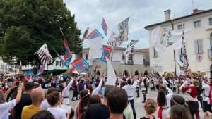 tamburi e bandiere