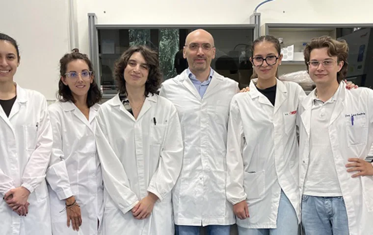 Da sinistra Francesca Agostini Letizia Pugnetti Miriam Saponaro Gianluca Petris Veronica Boeam Luca Scanferla