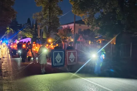 lucciolata02