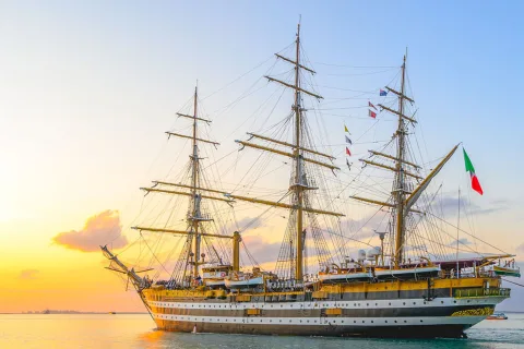 20241003 Nave Vespucci a Darwin Shah Shoots Pty Limited