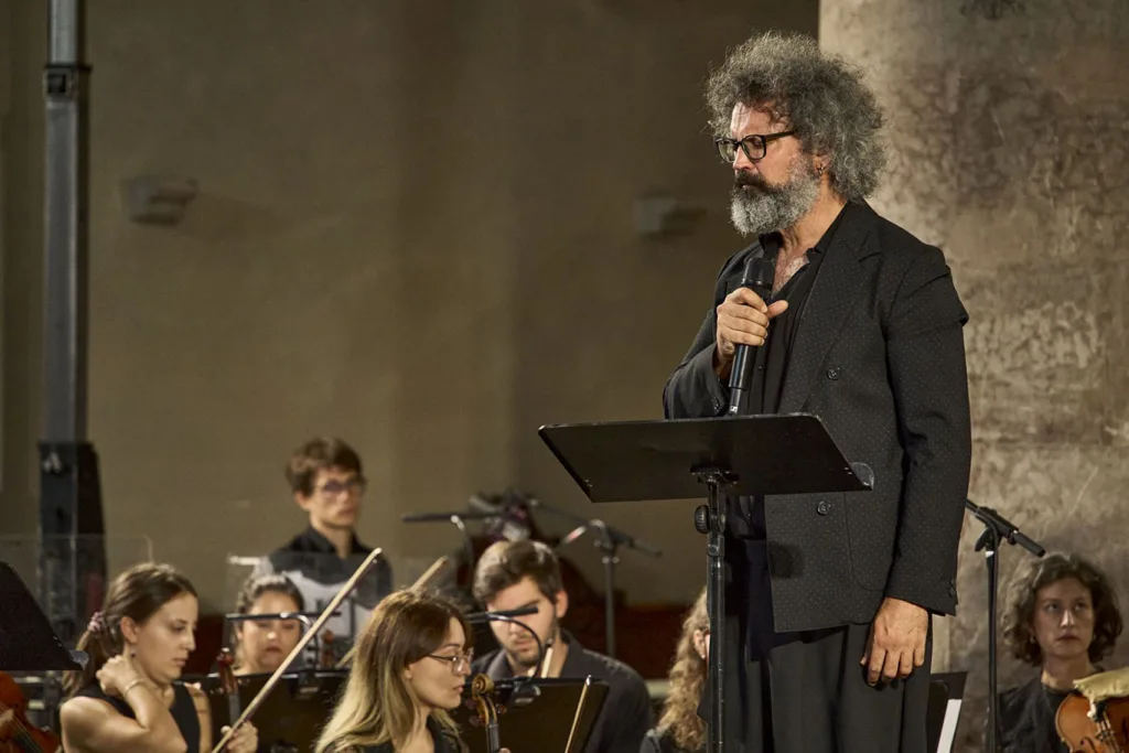 Simone Cristicchi Orcolat Massmedia 2